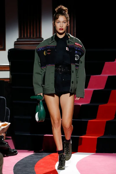 Look 40